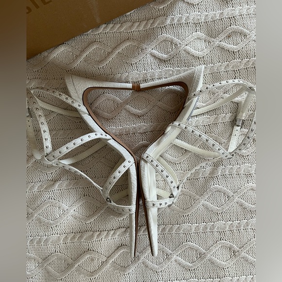 Steve Madden Silver Studded White Heels “Amour” Style Various Sizes - Picture 15 of 16